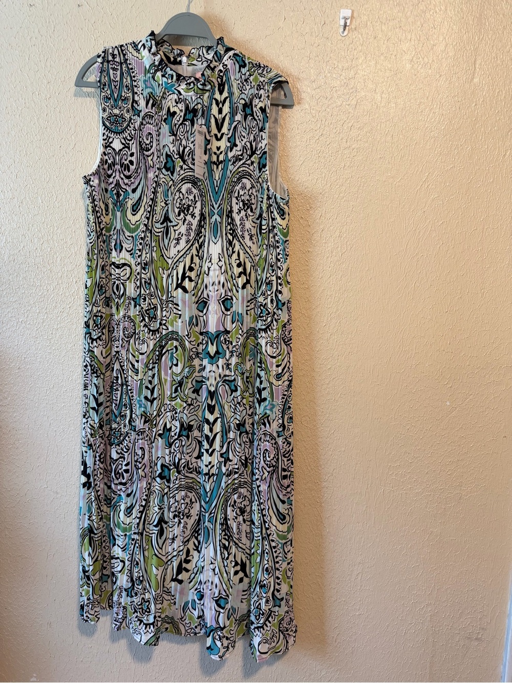 Chico’s Black Label Crinkle High Neck Dress NWT Size 18 Plus Size Paisley